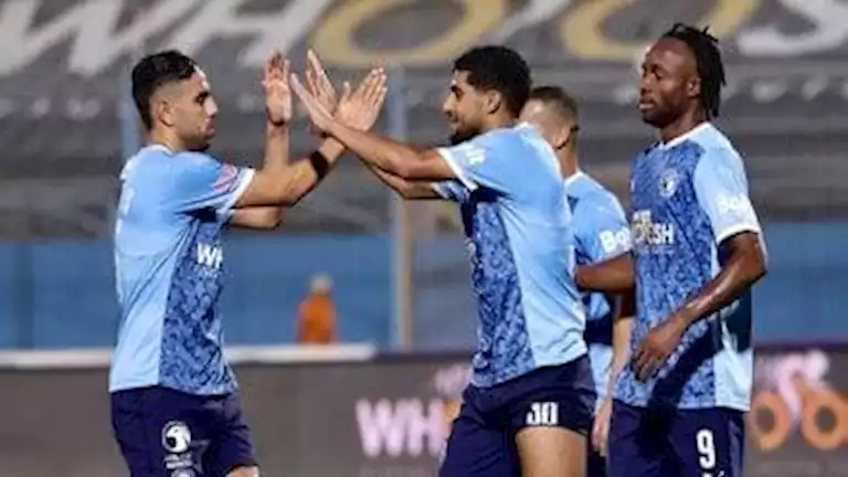 ثلاثة لاعبين بارزين في