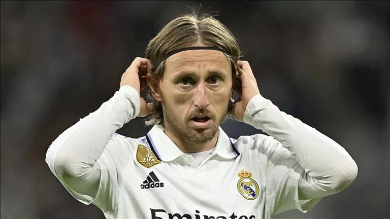 مودريتش يكشف عن قراره