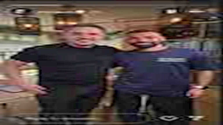 نجوم كرة القدم يضيئون